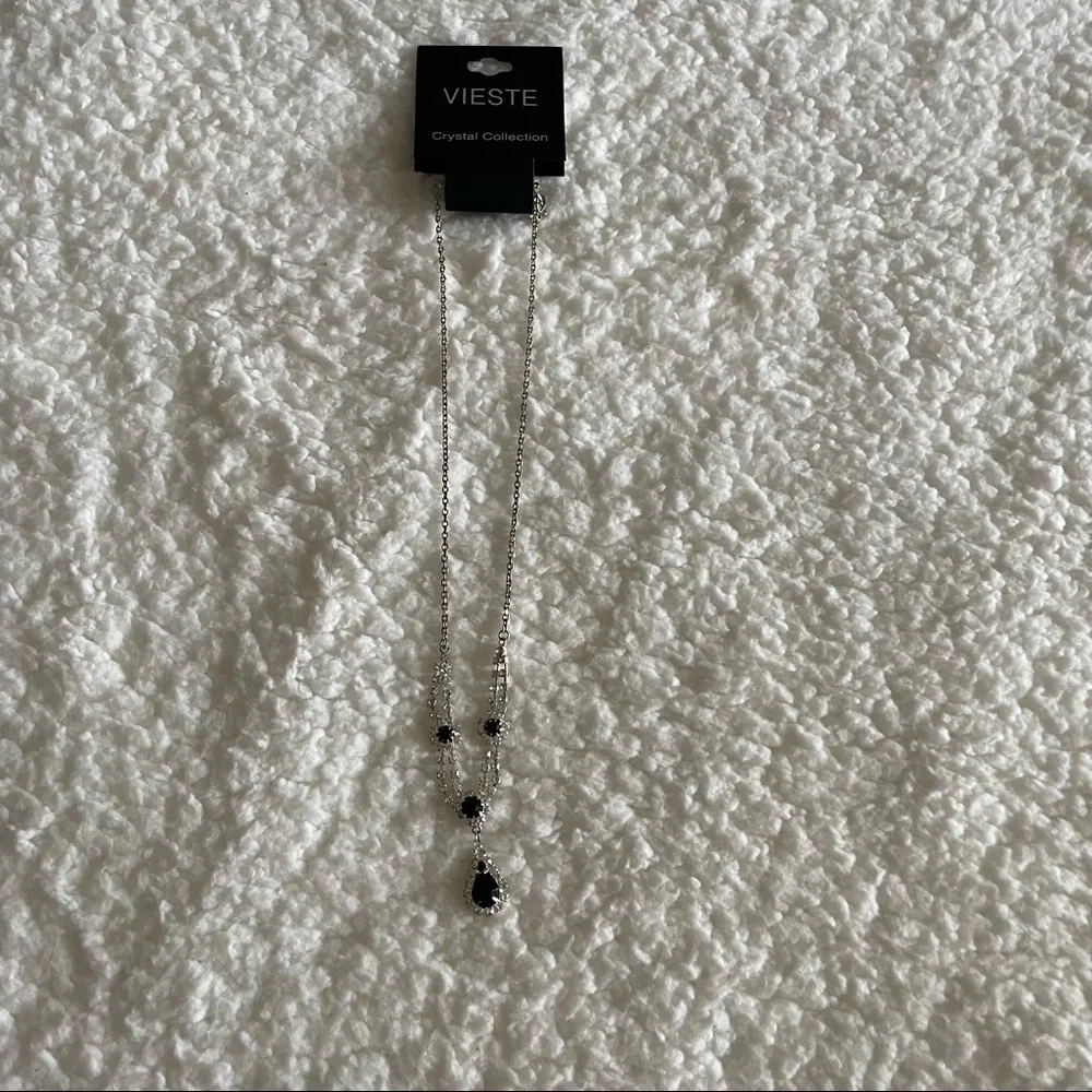 ✅host Pick✅ Vieste Crystal Collection Necklace, New in Box with Tag